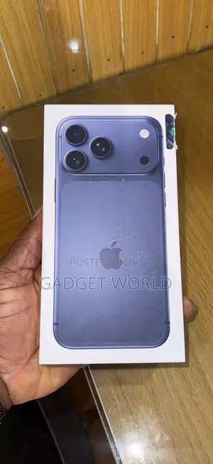 New Apple iPhone 17 Pro Max 256 GB Blue