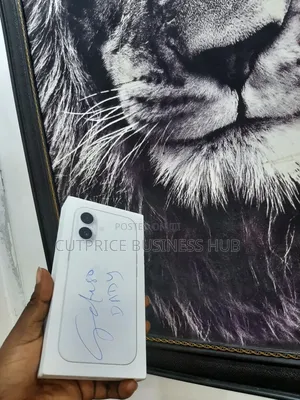 New Apple iPhone 17 256 GB White