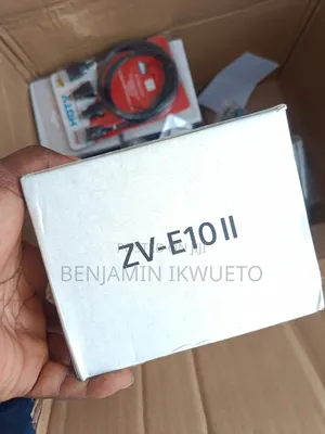 Sony Zv-E10ll With 16-50mm Lens (Open Box)