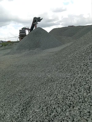 30-Ton Trailer Load Iron Black Stone Hardcore (Pay on Delivery)