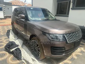 Land Rover Range Rover 2017 Gold