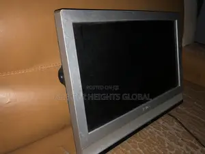 Tevion 22-Inch Widescreen LCD TV (Good Condition)