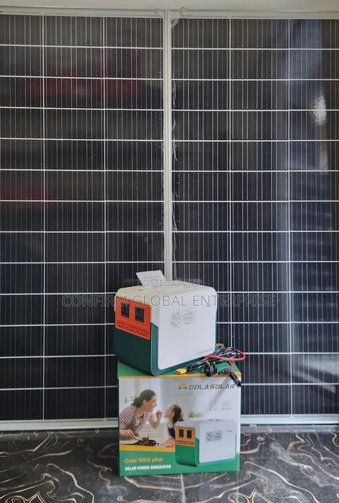 Cola 1000 Plus Solar Generator With Lithium Battery