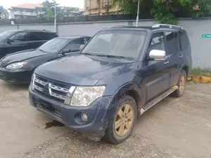 Mitsubishi Pajero 2007 Blue