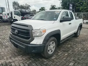 Toyota Tundra 2016 White