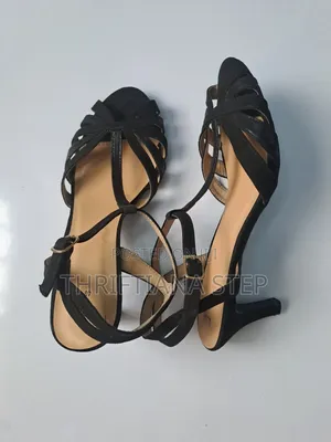 Ladies Black Low Pencil Heel – Size 40
