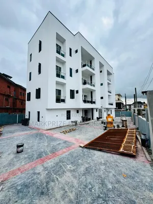 3bdrm Apartment in Gbagada Lagos for sale