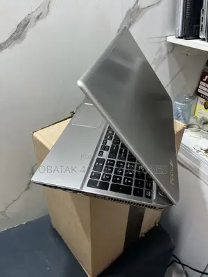 Laptop Toshiba Satellite Pro L550 8GB Intel Core i5 HDD 500GB