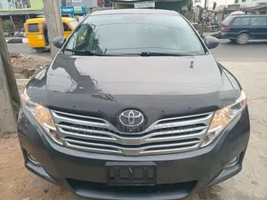 Toyota Venza V6 2010 Gray