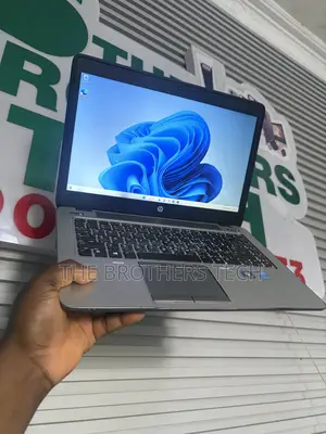 Laptop HP EliteBook 840 G2 8GB Intel Core i5 HDD 500GB
