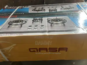 Qasa QGC-3b Premium 3-Burner Gas Cooker Made of Stainless Steel.