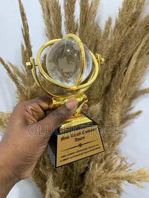 Golden Plaque12b
