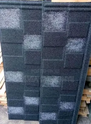 Shingles Pure Black and Bond Red and Black Best Grade With 50 Years W