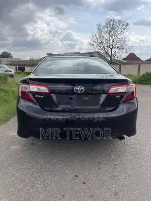 Toyota Camry SE 4dr Sedan (2.5L 4cyl 6A) 2014 Black