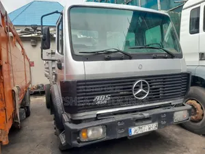 2000 Mercedes Six Tires Tipper Foreign Used Excellent Condition