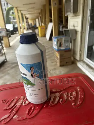 Algicide for Swimming Pool Maintenance
