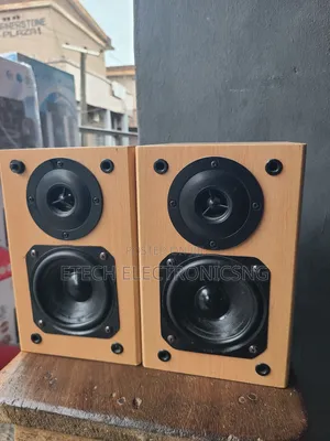 Surf Sound Studio Monitor Speaker 4.5 Inches Woofer