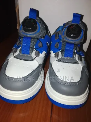 Quality Sneakers With Out Lace