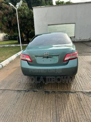 Toyota Camry LE 4dr Sedan (2.5L 4cyl 6AM) 2010 Green