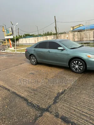Toyota Camry LE 4dr Sedan (2.5L 4cyl 6AM) 2010 Green