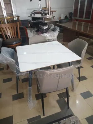 Light Mable Centre Table