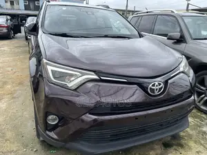 Toyota RAV4 SE 4dr SUV (2.5L 4cyl 6A) 2018 Burgundy