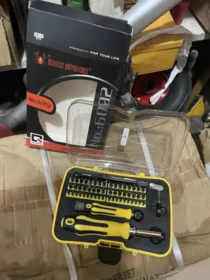 Iron Spider Screwdriver Bit Set