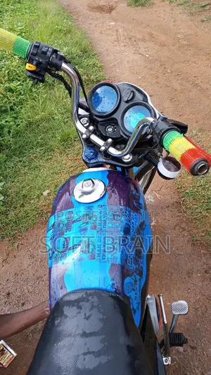 TVS HLX Plus ES 2024 Black