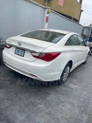 Hyundai Sonata GLS Sedan FWD (2.4L 4cyl 6A) 2013 White