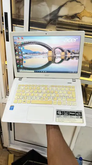 Laptop Acer Aspire V13 8GB Intel Core i5 HDD 500GB