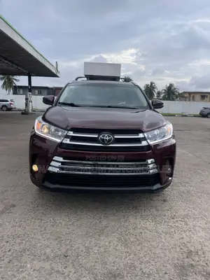 Toyota Highlander XLE 4dr SUV AWD (3.5L 6cyl 6A) 2014 Burgundy