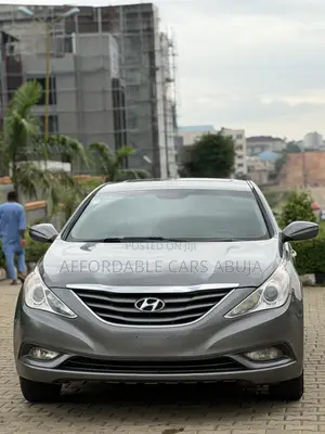 Hyundai Sonata 2013 Gold