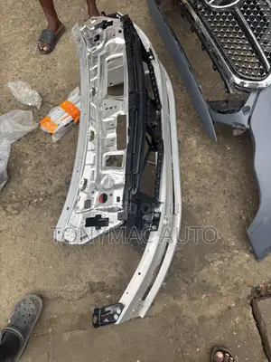 Mercedes Benz C300 2022,2023 Front Cut,Beam Bumper Hangers Complete