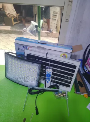 FFG Solar Street Light 400w With Solar Panel and Remote