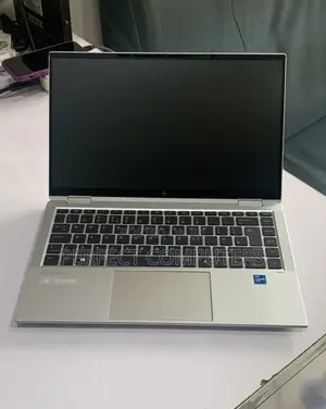 Laptop HP EliteBook 1040 G8 16GB Intel Core i7 SSD 512GB