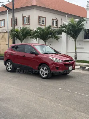 Hyundai Tucson SE AWD 2015 Red