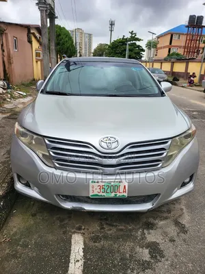 Toyota Venza 2010 Silver