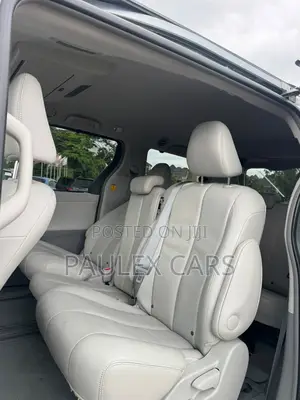 Toyota Sienna XLE AWD 7-Passenger 2013 Gray
