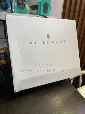 Laptop Dell Allienware M18 R1 32GB Intel Core i9 SSD 2T