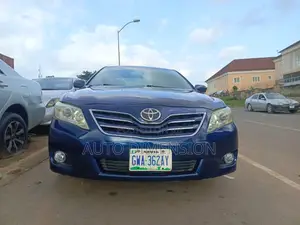 Toyota Camry LE 4dr Sedan (2.5L 4cyl 6A) 2011 Blue