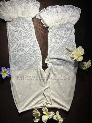 Capri Lace Short