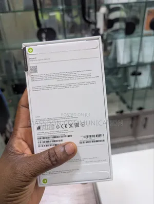 New Apple iPhone 17 256 GB Green