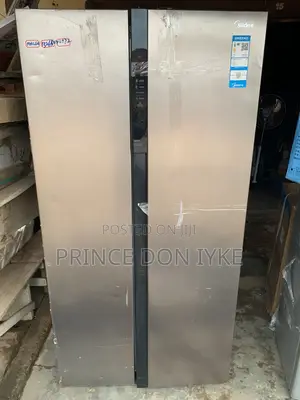 Media Double Down Refrigerator