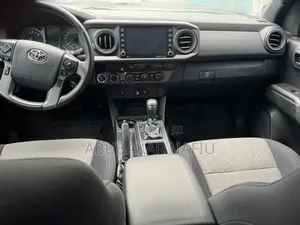 Toyota Tacoma 2020 Black