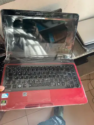 New Laptop Toshiba Satellite L735 4GB Intel Pentium HDD 160GB