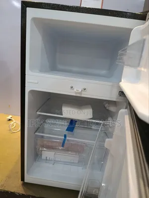 Bruhm Fridge