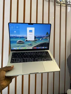 Laptop Apple MacBook Pro 2023 M3 18GB Apple M3 Pro SSD 512GB