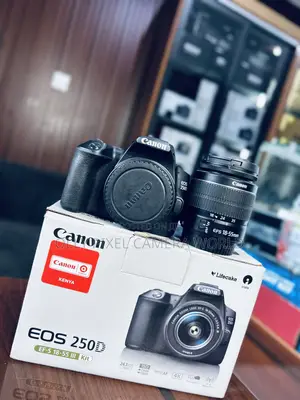 Canon 250d With Lens