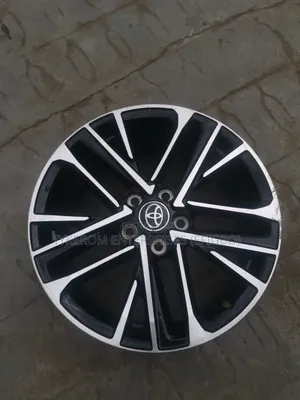 Toyota Camry 18 Rim 2023/2024 Follow Come