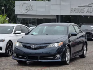 Toyota Camry 2014 Blue